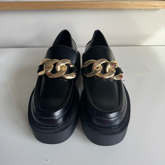 H&M Black Gold-Chain Chunky Loafers - Picture 2 of 7